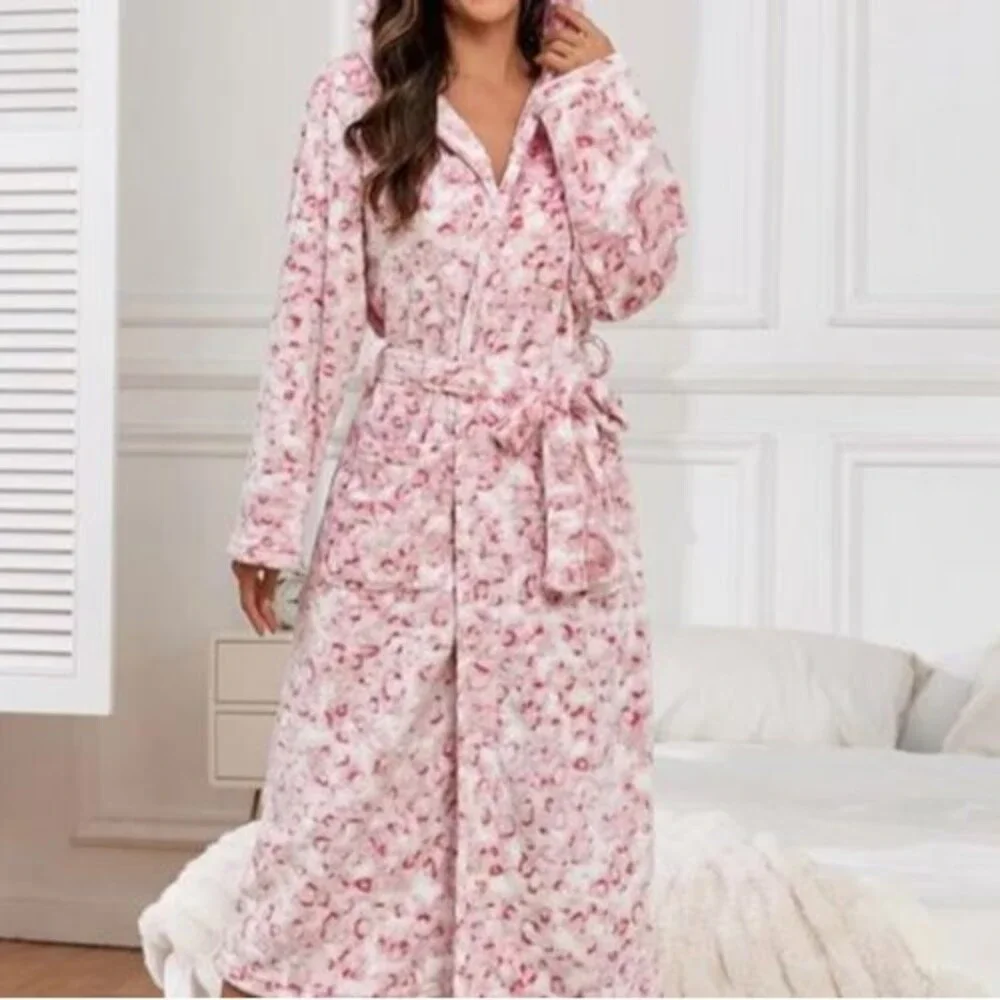 Women 2XL Pink White Print Soft Fleece Long Hooded Wrap Robe Warm Bathrobe Cozy